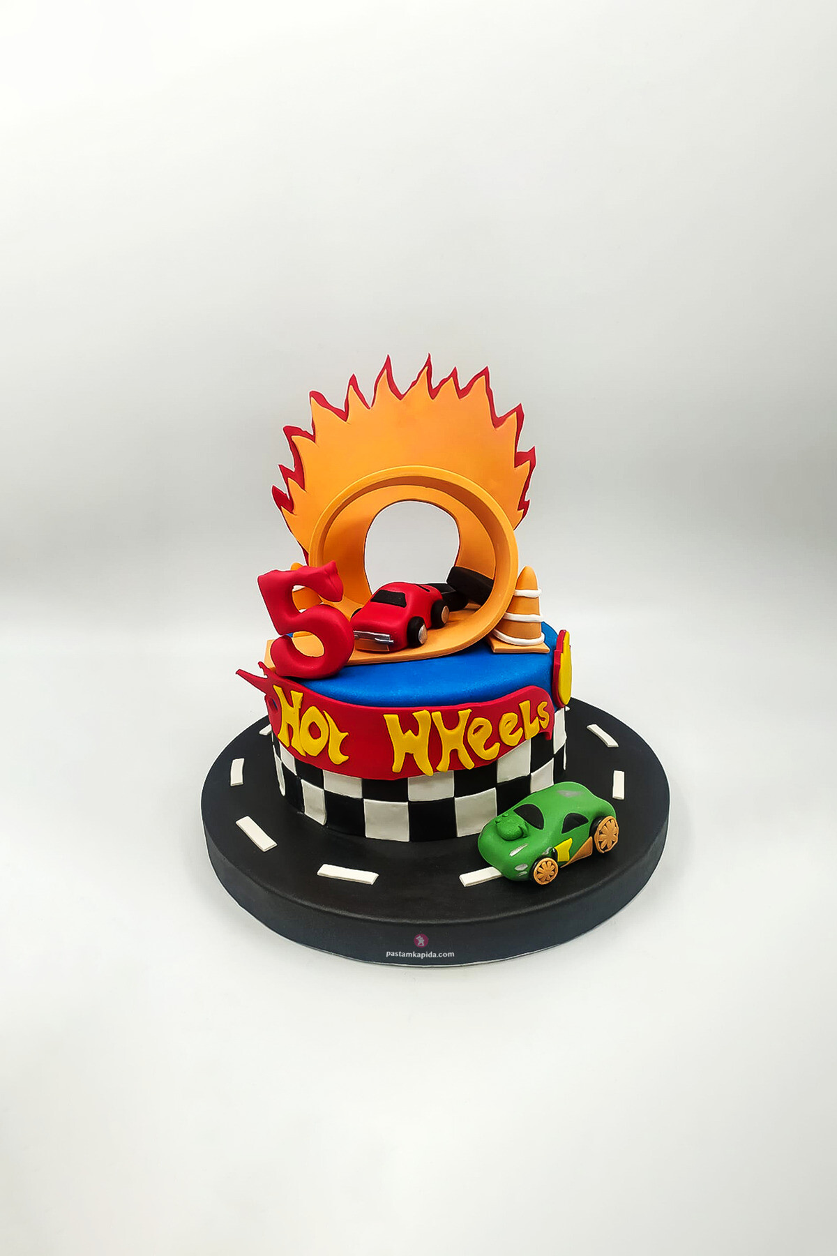 Hot Wheels Temalı Pasta