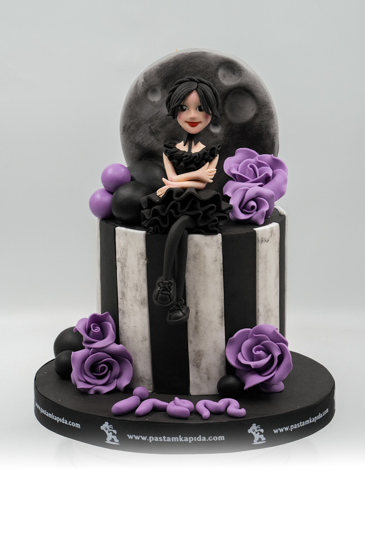 WEDNESDAY TEMALI BUTİK PASTA