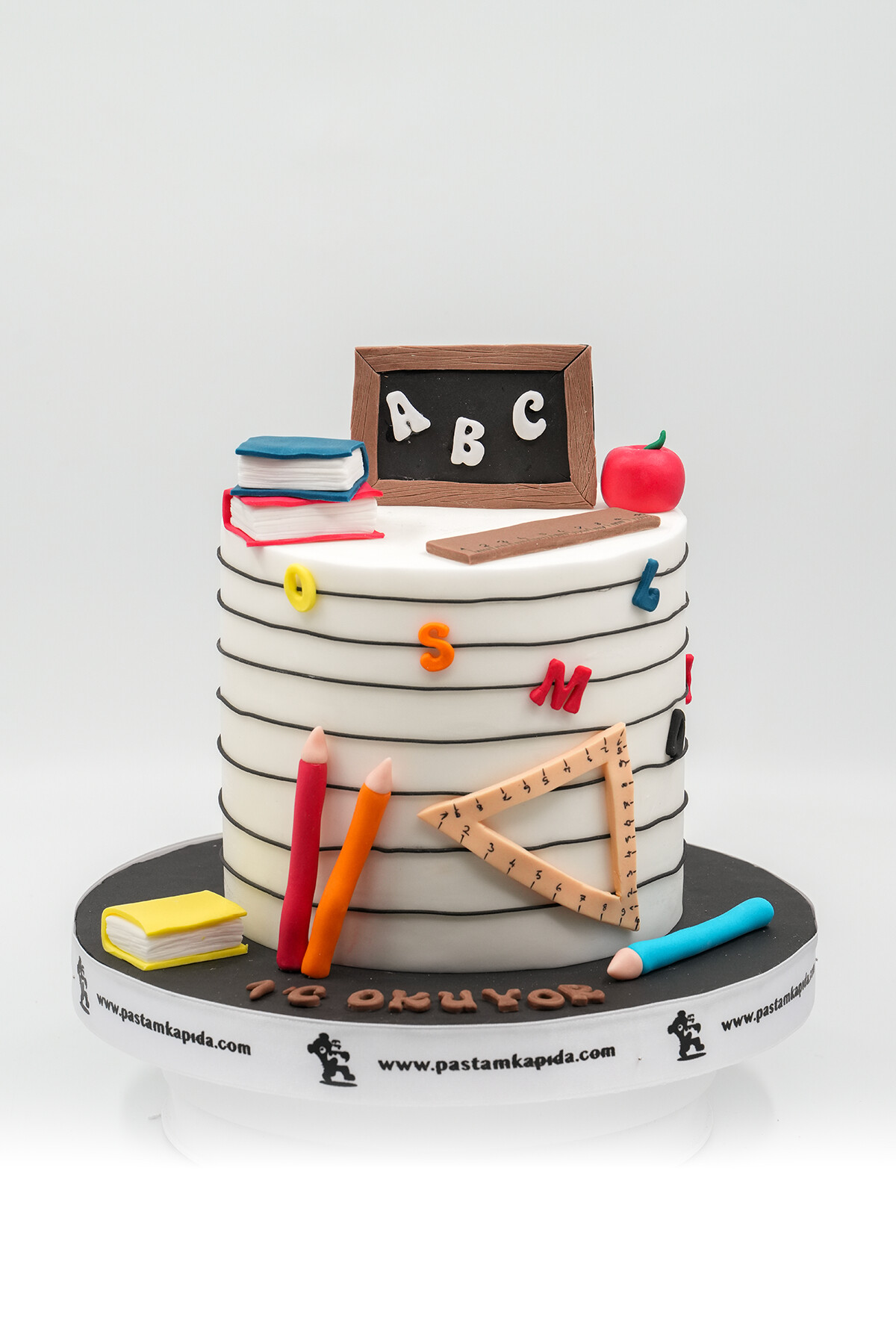 OKUL TEMALI BUTİK PASTA