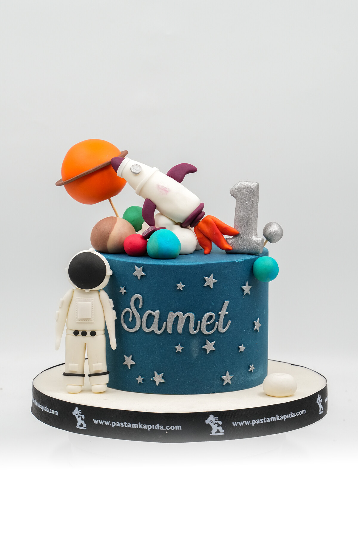 UZAY TEMALI BUTİK PASTA