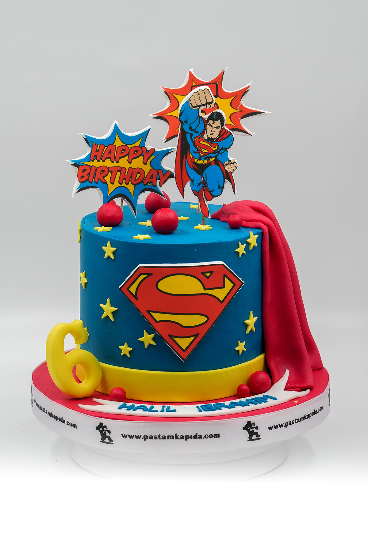SÜPERMAN TEMALI BUTİK PASTA