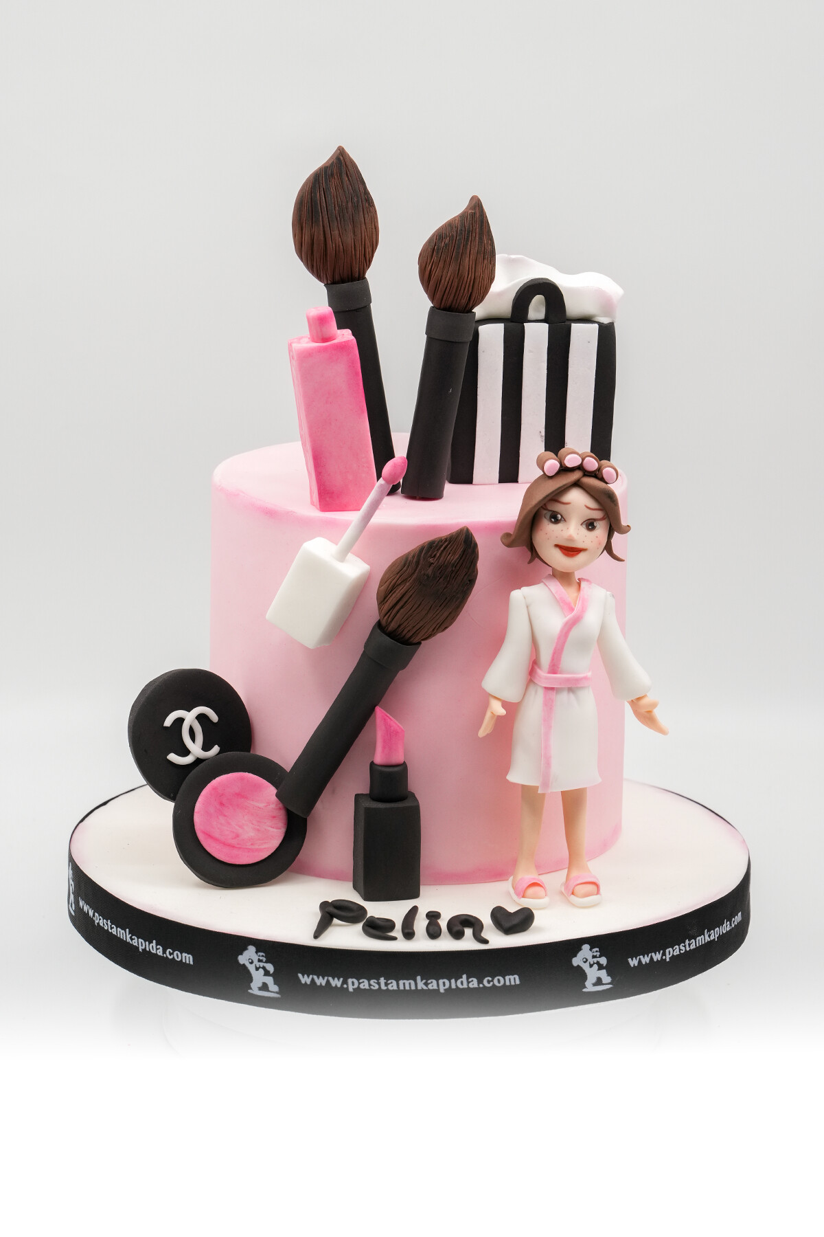 MAKYAJ TEMALI BUTİK PASTA