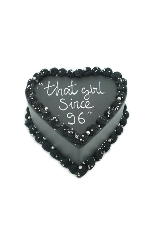 Yazılı / Mesajlı Kalpli Krem Şanti Pasta