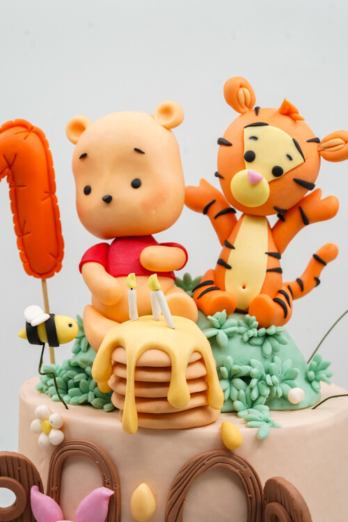 WİNNİE THE POOH TEMALI BUTİK PASTA