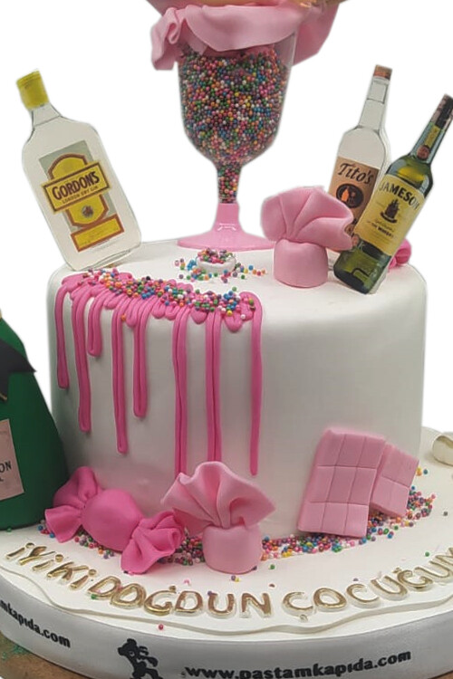 Barbie Parti Temalı Pasta