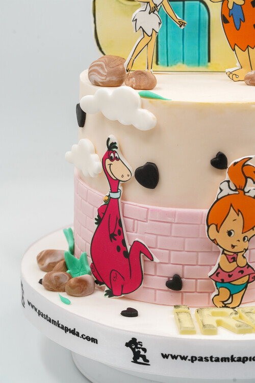 TAŞ DEVRİ TEMALI BUTİK PASTA