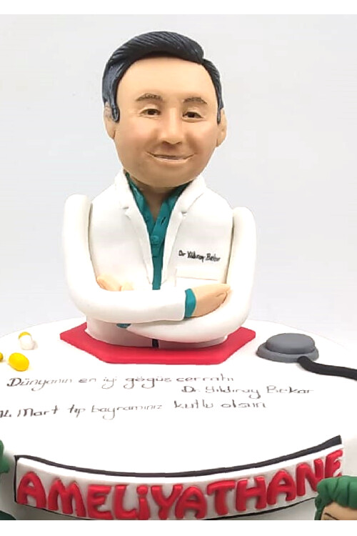 Doktor Temalı Pasta