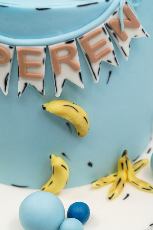 MİNYONLAR TEMALI BUTİK PASTA