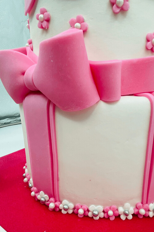 Kurdelalı Maket Pasta