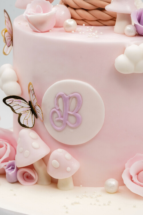 AYICIK VE KELEBEK TEMALI BUTİK PASTA