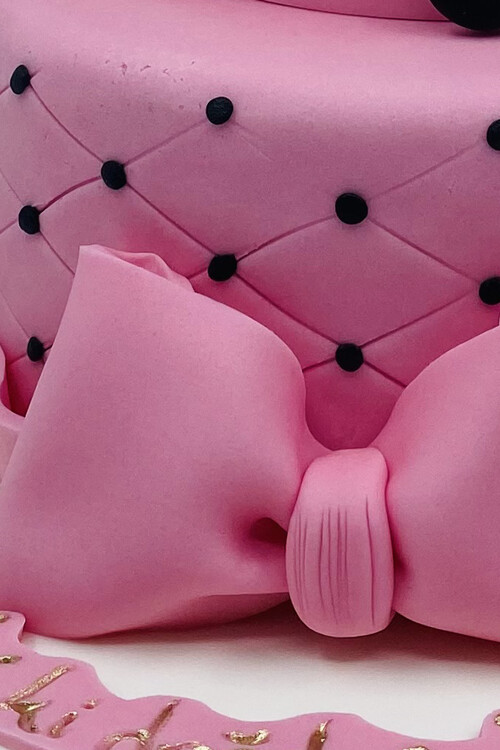 Pembe Kurdelalı Panda Temalı Pasta