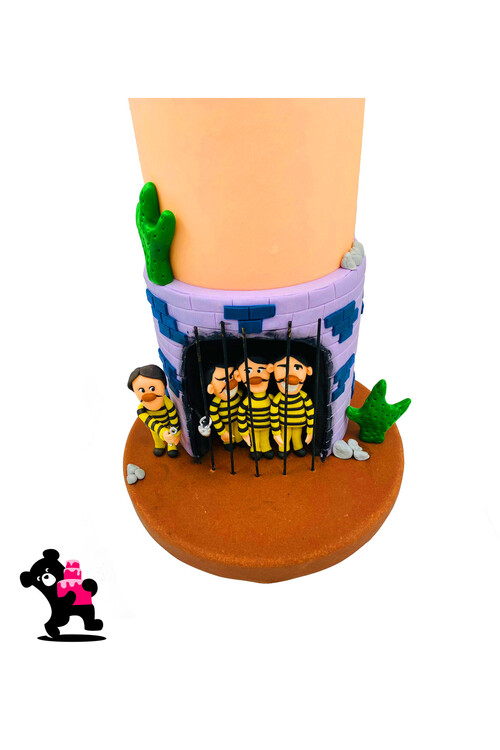 Redkit Temalı Pasta