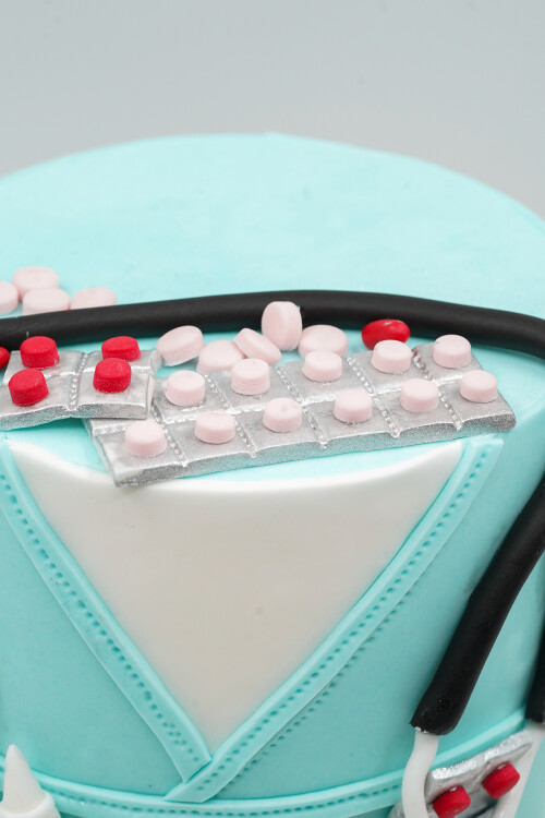 DOKTOR / HEMŞİRE TEMALI BUTİK PASTA