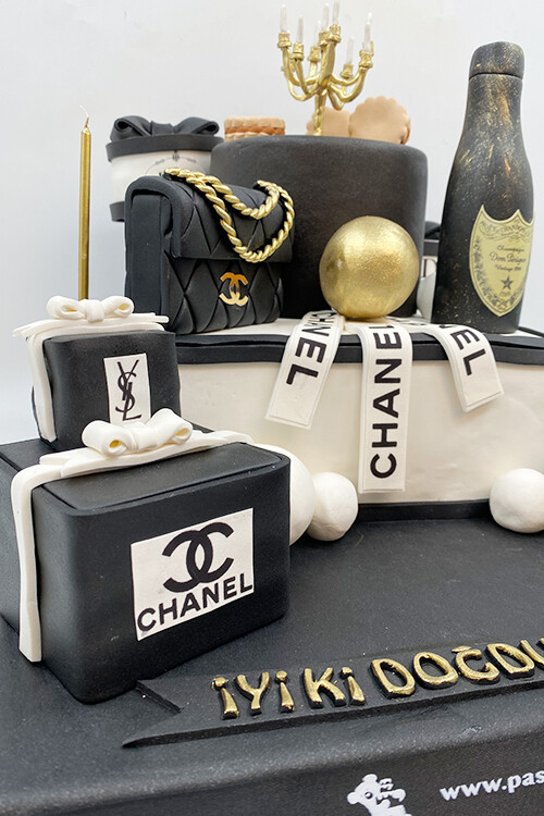 Chanel Temalı Pasta