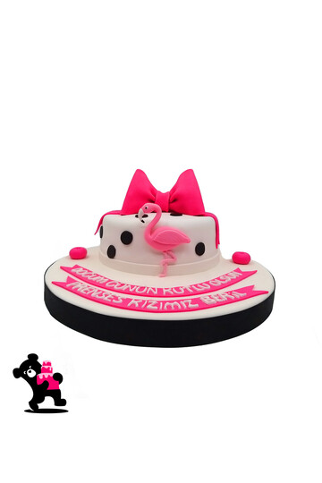 Flamingo Temalı Pasta