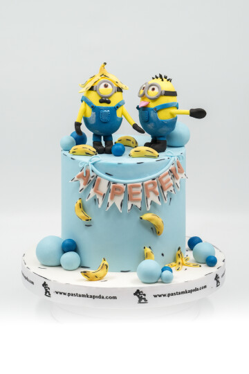 MİNYONLAR TEMALI BUTİK PASTA