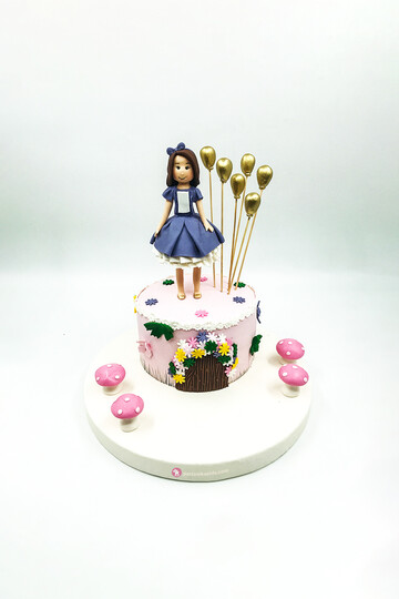 Kız Çocuğu Temalı Konsept Pasta