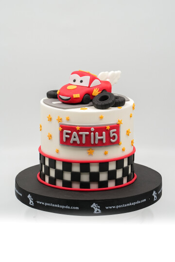 ŞİMŞEK MCQUEEN TEMALI BUTİK PASTA