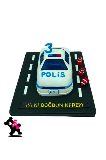 Polis Arabalı Pasta