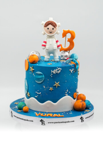 ASTRONOT TEMALI BUTİK PASTA