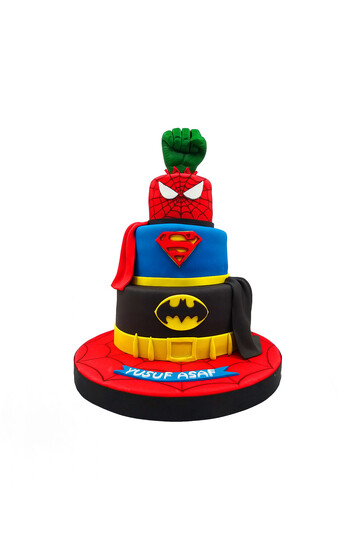 Süper Kahraman Pastası