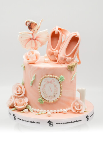 BALERİN TEMALI BUTİK PASTA